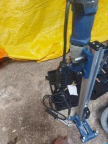 Carat A1811 diamantboormachine incl carat statief  beschikbaar voor biedingen