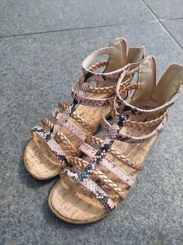 sandalen maat 35 beschikbaar voor biedingen