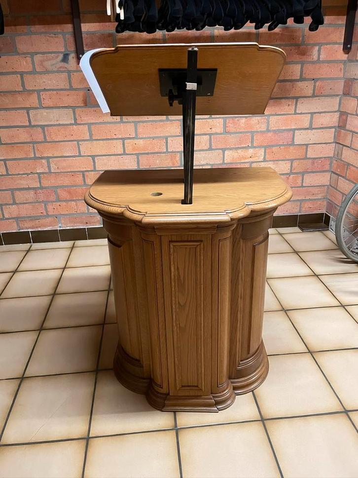 Pupiter/spreekstoel/katheder, Huis en Inrichting, Barren, Zo goed als nieuw, Ophalen