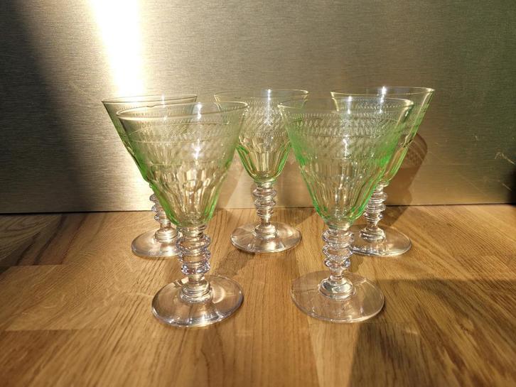 Uranium apperitiefglaasjes 5 stuks, Antiek en Kunst, Antiek | Glaswerk en Kristal, Ophalen of Verzenden