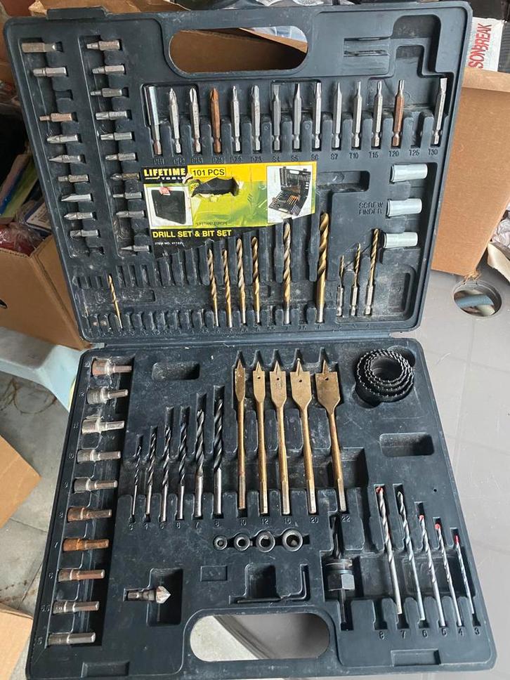 Boorset en bitset – bijna compleet (101-delig), Doe-het-zelf en Bouw, Gereedschap | Machine-onderdelen en Toebehoren, Zo goed als nieuw