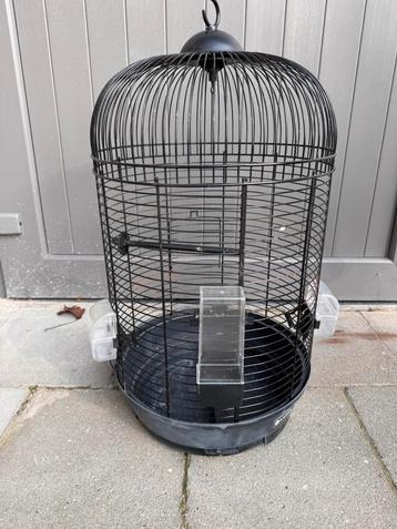 Vogelkooi  beschikbaar voor biedingen
