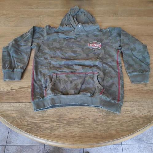 Groene camouflage-hoodie Arrested, Kinderen en Baby's, Kinderkleding | Maat 152, Zo goed als nieuw, Jongen, Ophalen of Verzenden