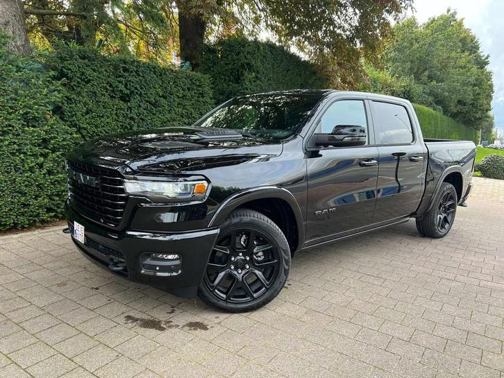 Dodge Ram Laramie Night Premium €65.900,- excl btw., Auto's, Dodge, Particulier, Te koop, Overige modellen, ABS, Achteruitrijcamera