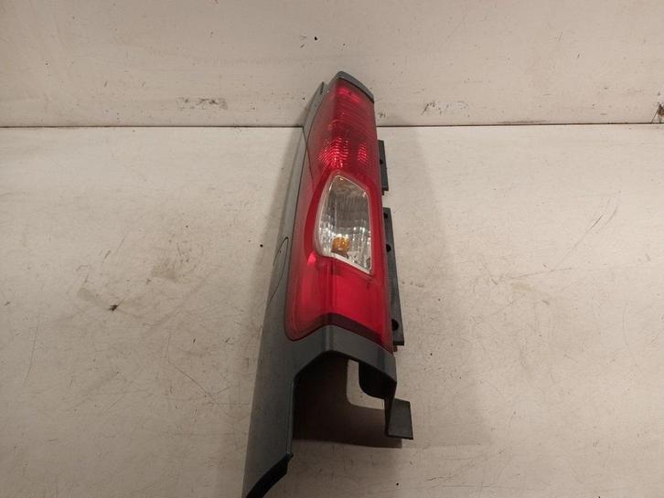 Achterlicht links buiten Opel Vivaro, Auto-onderdelen, Verlichting, Opel, Gebruikt, Herkomst onderdeel bekend, 12 maanden garantie