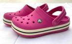 CROCS  roses  (J2)  semelle de 23,5 cm., Kinderen en Baby's, Gebruikt, Ophalen of Verzenden