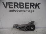VERSNELLINGSBAKSTEUN ACHTER Tigra Twin Top (GM13117089), Auto-onderdelen, Gebruikt, Opel