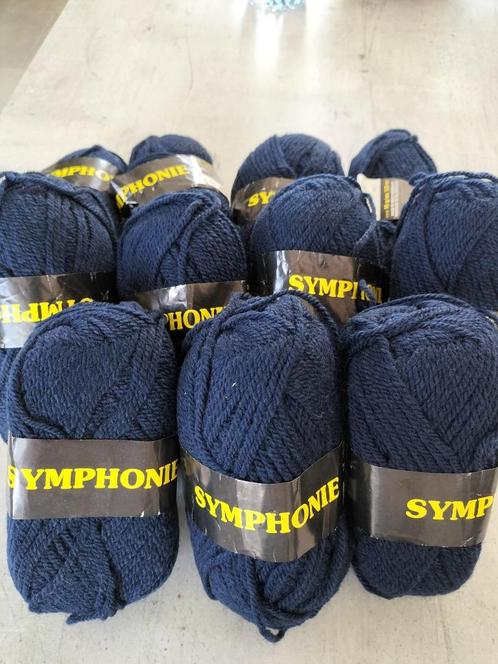 Symphonie garenbal (11 blauwe ballen)., Hobby en Vrije tijd, Breien en Haken, Ophalen of Verzenden