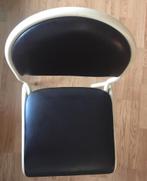 Chaise en cuir marron Vintage piètement en chrome, Maison & Meubles, Chaises, Comme neuf, Enlèvement, Blanc
