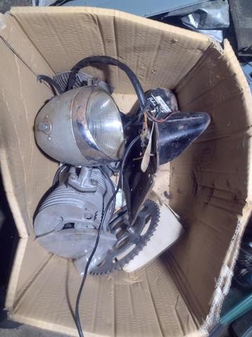 Lot gilera 98 124 onderdelen beschikbaar voor biedingen