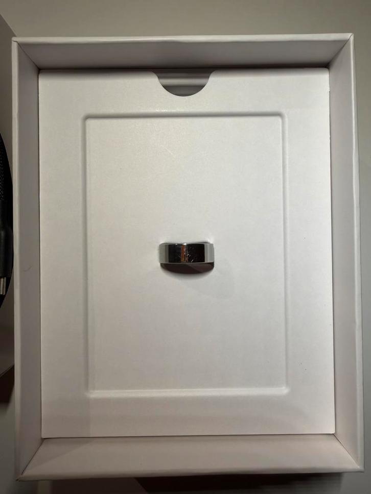 Ultrahuman Ring Air - Argent - Taille 08, Bijoux, Sacs & Beauté, Bagues, Utilisé, Argent, Autres matériaux, Enlèvement ou Envoi