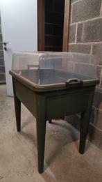 Te koop: kweektafel Elho, Ophalen, Kweektafel