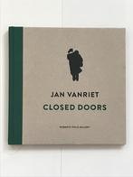 Jan Vanriet – Closed Doors - Galerie Roberto Polo - Dédicacé, Comme neuf, Jan Vanriet, Enlèvement ou Envoi, Peinture et dessin