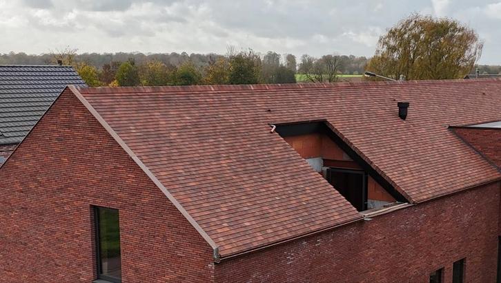 Wienerberger Rustica Ombre tegelpannen + kantpannen, Doe-het-zelf en Bouw, Dakpannen en Dakbedekking, Nieuw, Dakpannen, Steen of Klei