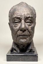 Gesigneerde gipsen buste – Portret van een man, Antiek en Kunst, Ophalen