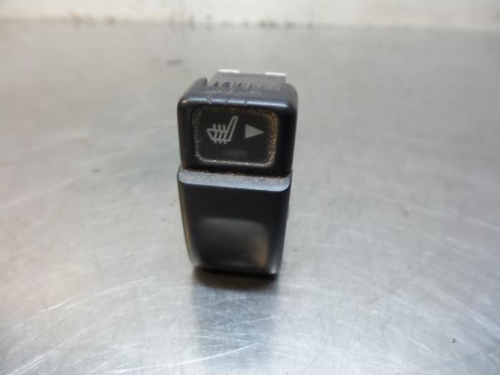 Commutateur chauffage siège d'un Volvo 850, Autos : Pièces & Accessoires, Habitacle & Garnissage, Utilisé, 3 mois de garantie