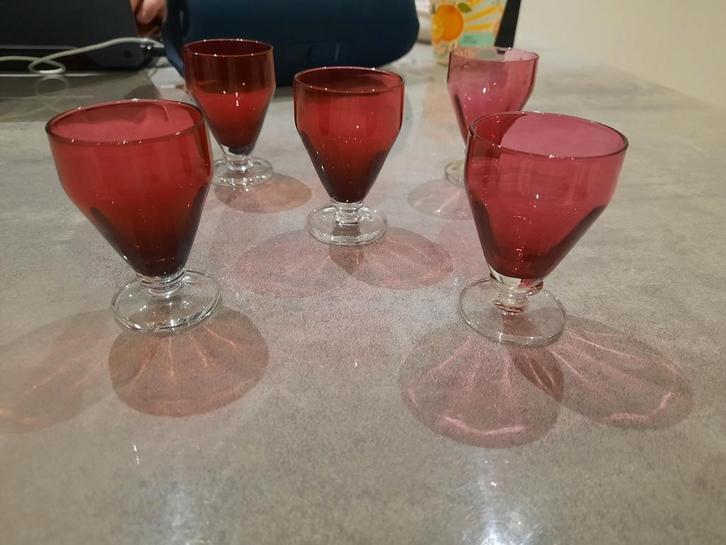 Verres à gouttes, Verzamelen, Glas en Drinkglazen, Zo goed als nieuw, Borrel- of Shotglas, Ophalen
