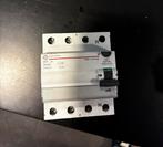 Différentiel vynckier 4p 40A 30mA, Doe-het-zelf en Bouw, Ophalen, Gebruikt, Schakelaar