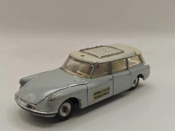 Dinky Toys France 556 Citroën Break ID 19  beschikbaar voor biedingen