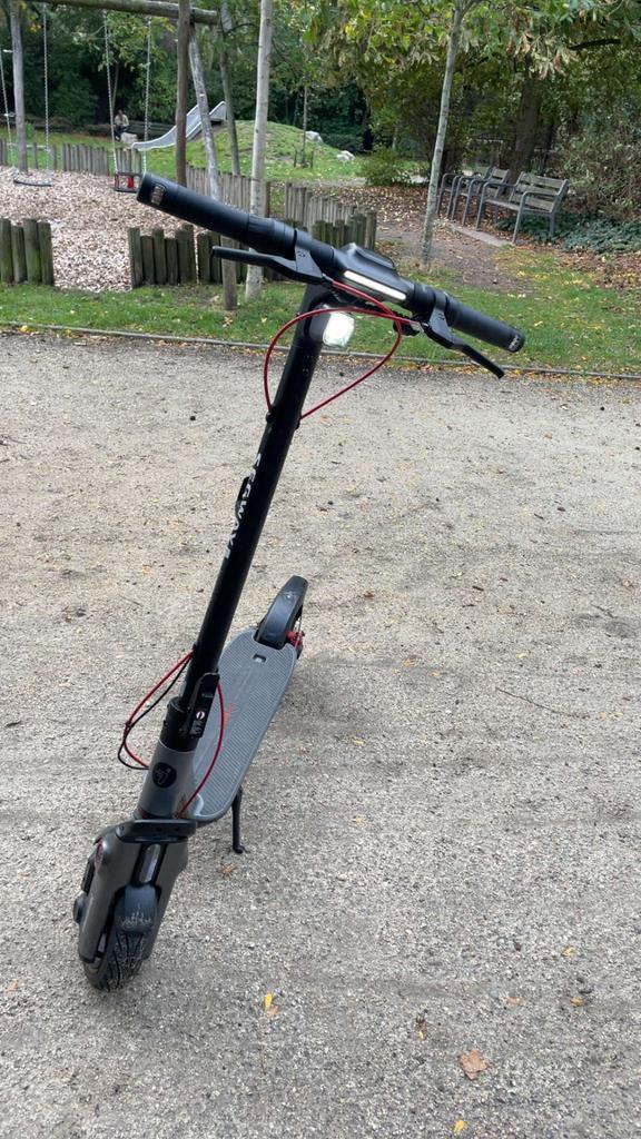 Ninebot e-step, Fietsen en Brommers, Steps, Zo goed als nieuw, Elektrische step (E-scooter), Ophalen