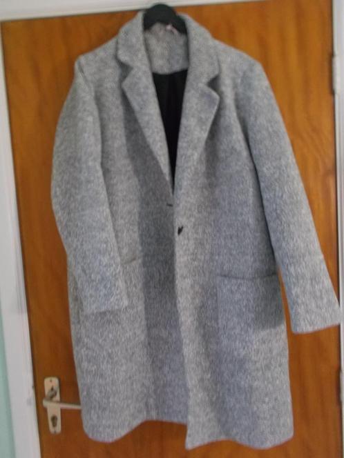 Manteau d'hiver pour dame., Vêtements | Femmes, Vestes | Hiver, Porté, Taille 46/48 (XL) ou plus grande, Gris, Enlèvement