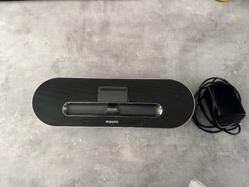 2011 Philips DS7700/37 Fidelio Docking Speaker for iPod