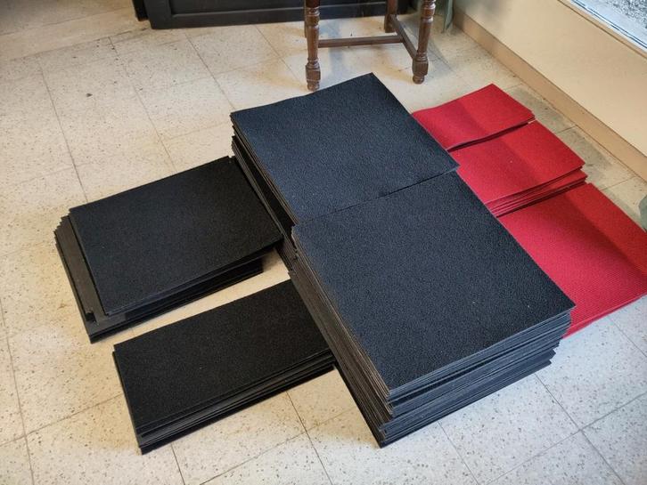 Tapijttegels zwart >20m2, Huis en Inrichting, Stoffering | Tapijten en Vloerkleden, Gebruikt, Zwart, Ophalen