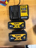 Dewalt batterijset 18v 2 x plus lader, Doe-het-zelf en Bouw, Ophalen of Verzenden, Zo goed als nieuw