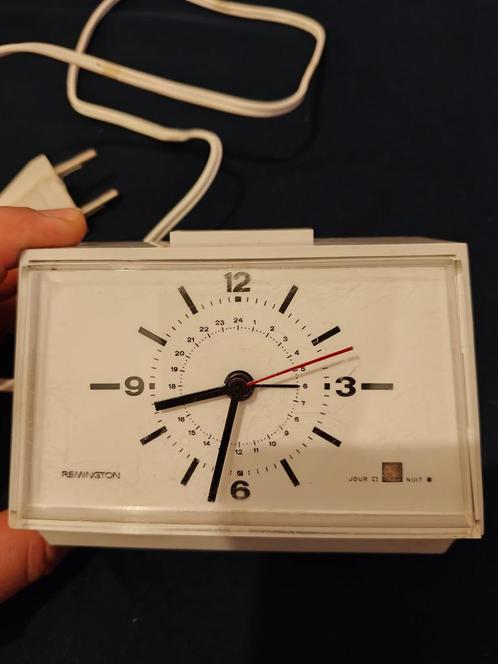 Reveil Vintage alarm clock Remington, Elektronische apparatuur, Wekkers, Niet werkend, Analoog, Ophalen of Verzenden