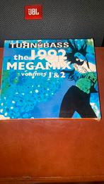 NIEUW DUBBELE CD TURN UP THE BASS MIX 1992 ! 4 + 2 GRATIS, Cd's en Dvd's, Ophalen of Verzenden, Zo goed als nieuw