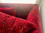 Bretz rode gebloemde Loveseat met goudkleurige pootjes, Ophalen, Overige materialen, Driepersoons, Zo goed als nieuw