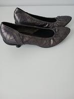 Nieuwe grijze pumps merk Bluehaven te koop. M 38, Ophalen, Pumps, Nieuw, Bluehaven