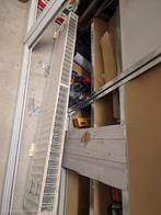 gereserveerd - Radiator inclusief beugels afdekking en kraan, Doe-het-zelf en Bouw, Ophalen, 30 tot 80 cm, Gebruikt, Radiator