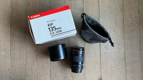 Canon EF 135mm f2.0 L + Zonnekap en lederen pouch, Audio, Tv en Foto, Foto | Lenzen en Objectieven, Zo goed als nieuw, Telelens