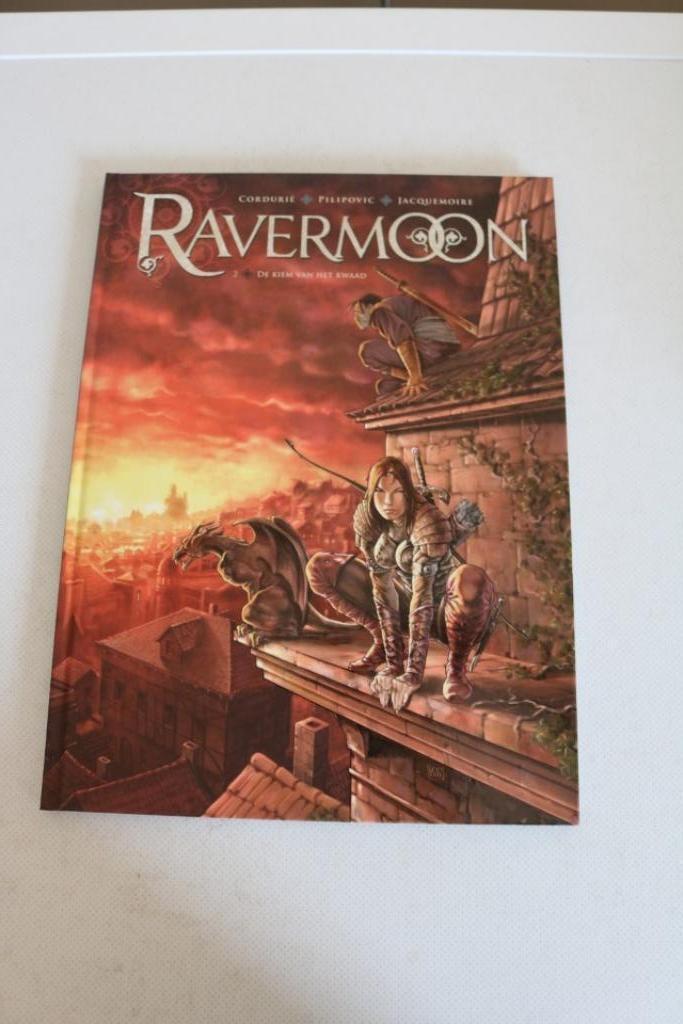 Ravermoon 2 : De kiem van het kwaad - hc - 1e druk 2015, Boeken, Stripverhalen, Nieuw, Eén stripboek, Ophalen of Verzenden