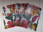 Set van 4 transparante, kleurrijke en bloemrijke placemats, Ophalen of Verzenden, Gebruikt, Placemat