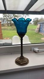 Theelichthouder, Enlèvement