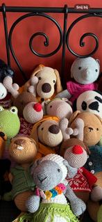 Zelfgehaakte knuffels met kleertjes, Kinderen en Baby's, Ophalen of Verzenden, Zo goed als nieuw, Beer