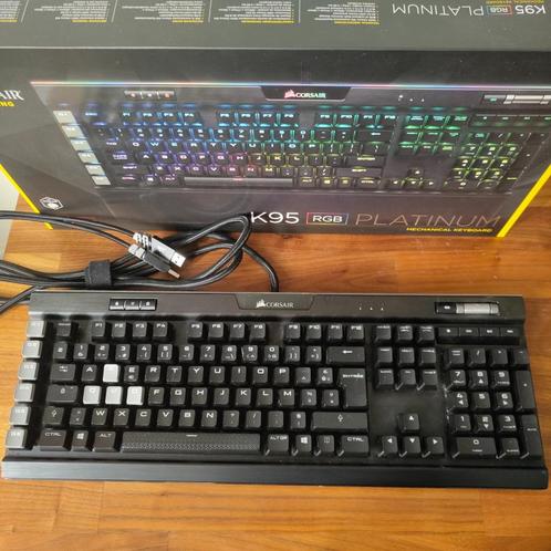 Clavier Mécanique Gaming Corsair K95 RGB Platinum, Computers en Software, Toetsenborden, Zo goed als nieuw, Azerty, Bedraad, Gaming toetsenbord