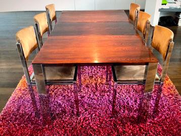 6 Vintage stoelen beschikbaar voor biedingen