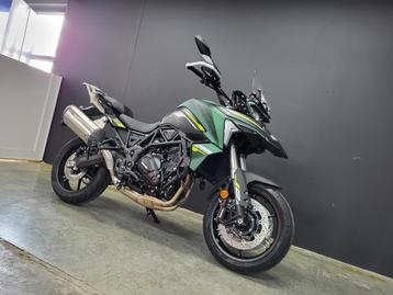 Benelli TRK 702 (X) 2025 (3e garantie, assistance 1 km, Tourisme, Entreprise, Plus de 35 kW, 2 cylindres