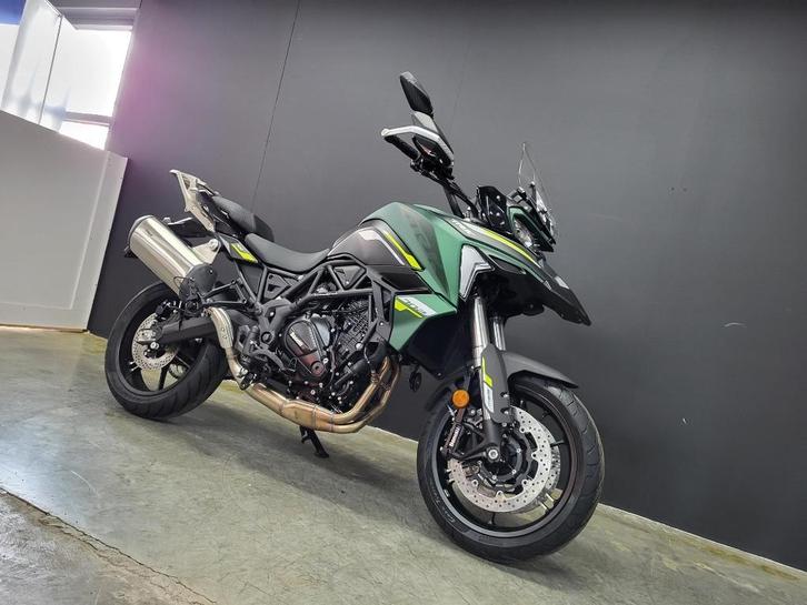 Benelli TRK 702 (X) 2025 (3j garantie, 1j Assistance), Motoren, Motoren | Benelli, Bedrijf, Toermotor, meer dan 35 kW, 2 cilinders