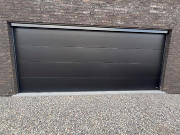 SPLENDIDE PORTE DE GARAGE ELECTRIQUE - VENDUE beschikbaar voor biedingen