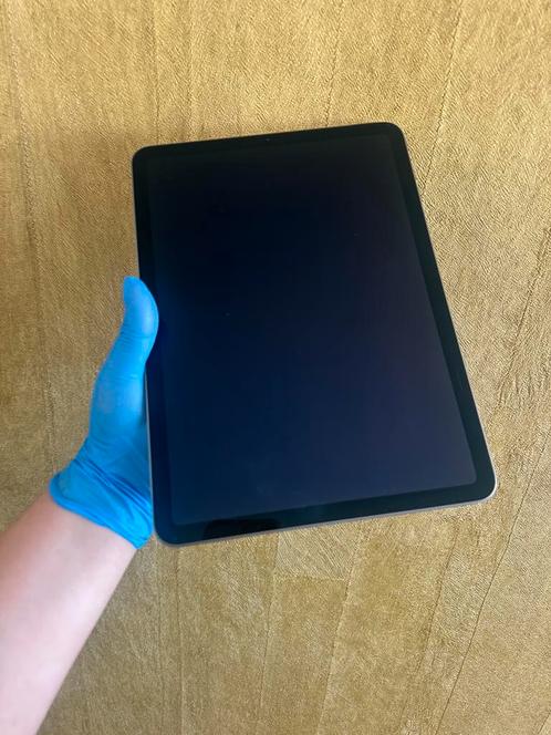 I pad air 10.9 (2020), Computers en Software, Apple iPads, Gebruikt, 64 GB, Grijs, Ophalen of Verzenden