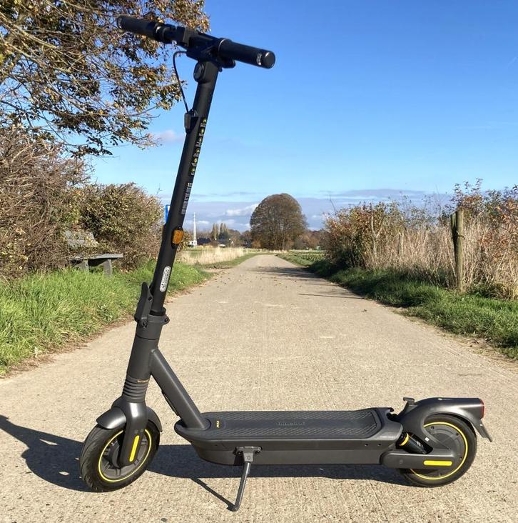 Ninebot Max G2 E elektrische step in zeer goede staat, Fietsen en Brommers, Steps, Gebruikt, Elektrische step (E-scooter), Ophalen