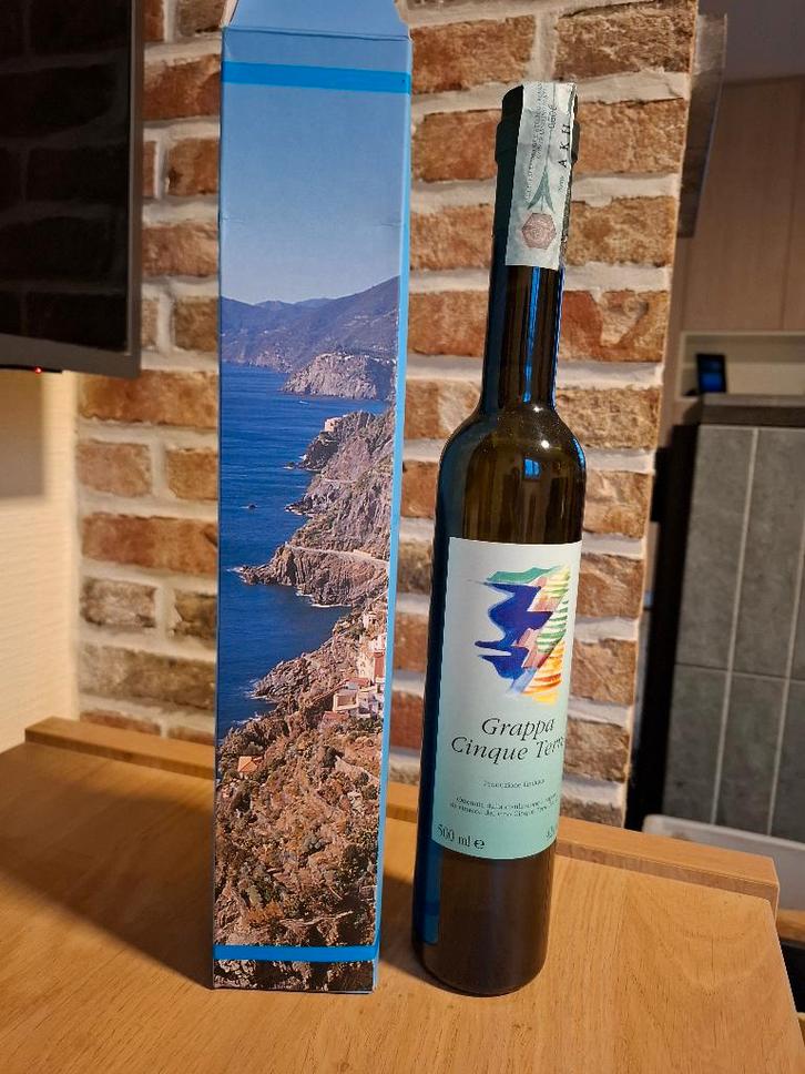 Bouteille de Grappa CINQUE TERRE (500 ml), Divers, Produits alimentaires, Enlèvement ou Envoi