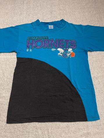 Salem Sportswear Charlotte Hornets NBA T-shirt beschikbaar voor biedingen