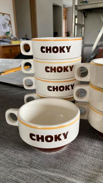 Tasses choky, Enlèvement