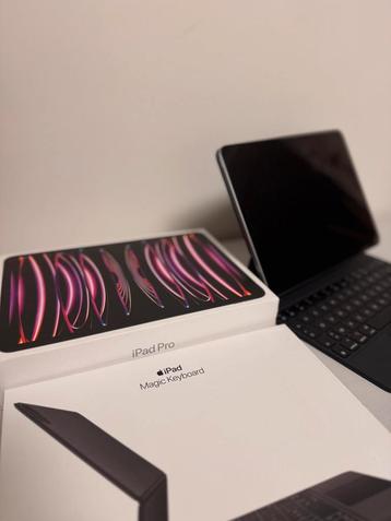 iPad Pro 11" (2022 — 4e generatie) + Magic Keyboard beschikbaar voor biedingen