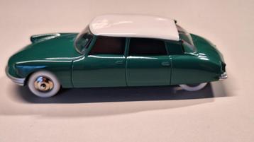 miniature 1:43 ancêtre Citroën DS19 - Dinky Toys disponible aux enchères